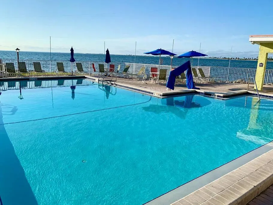 Villa The Great Escape - Panoramic Sunset Views Tampa Ferienhaus